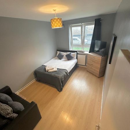 1 Bedroom Flat In Whitechapel, لندن المظهر الخارجي الصورة